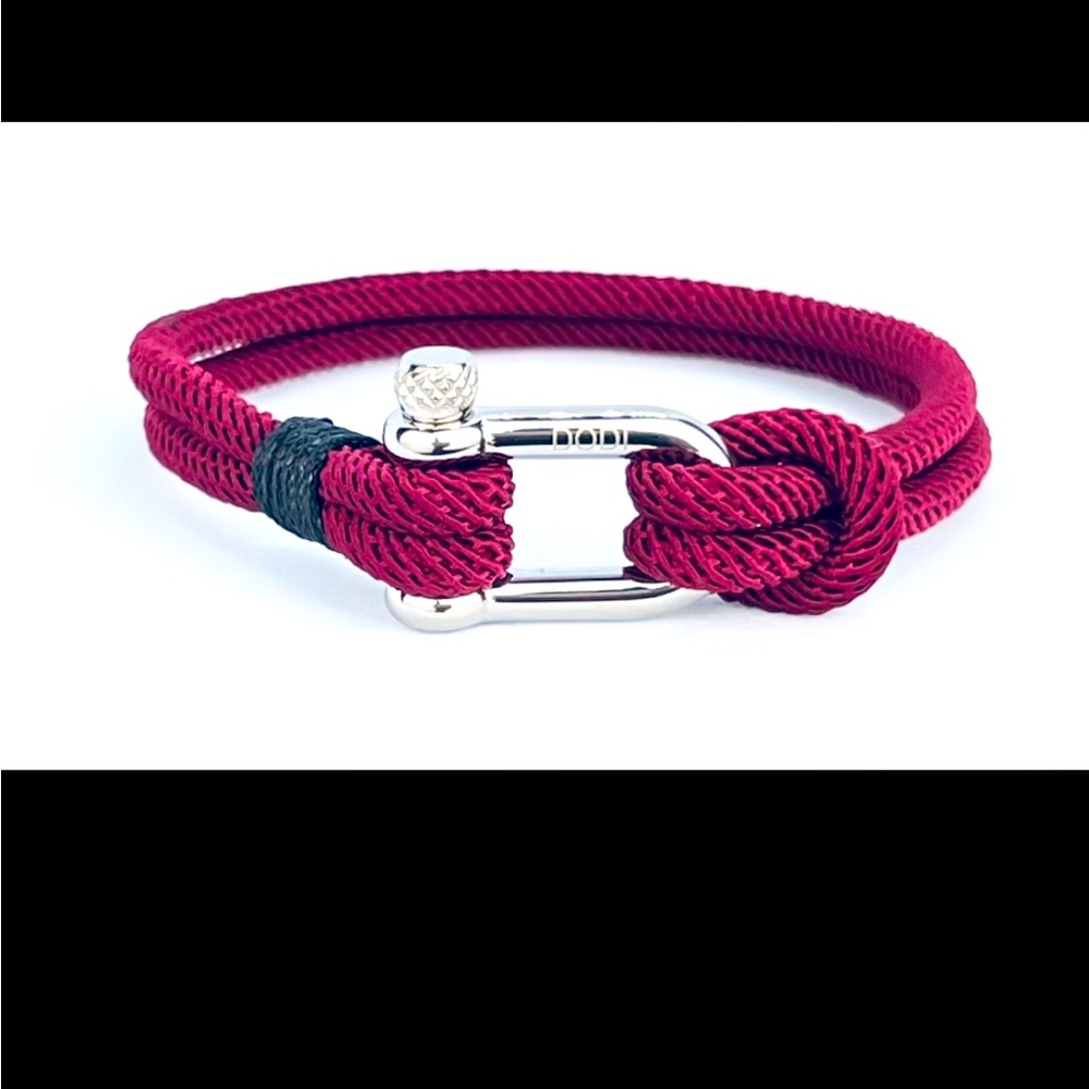 Color:  Wine. Size: medium, large, X-Large